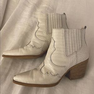 Sam Edelman Winona Croc Western Booties In Ivory